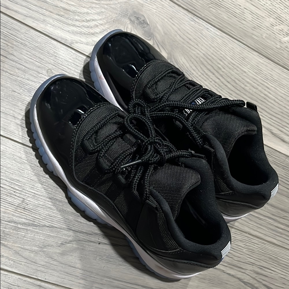 Jordan 11 low